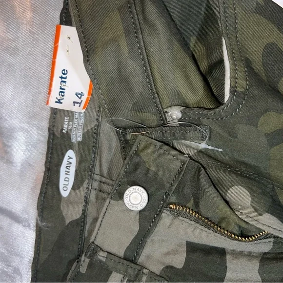Old Navy Army Fatigue Pants - Picture 5 of 12